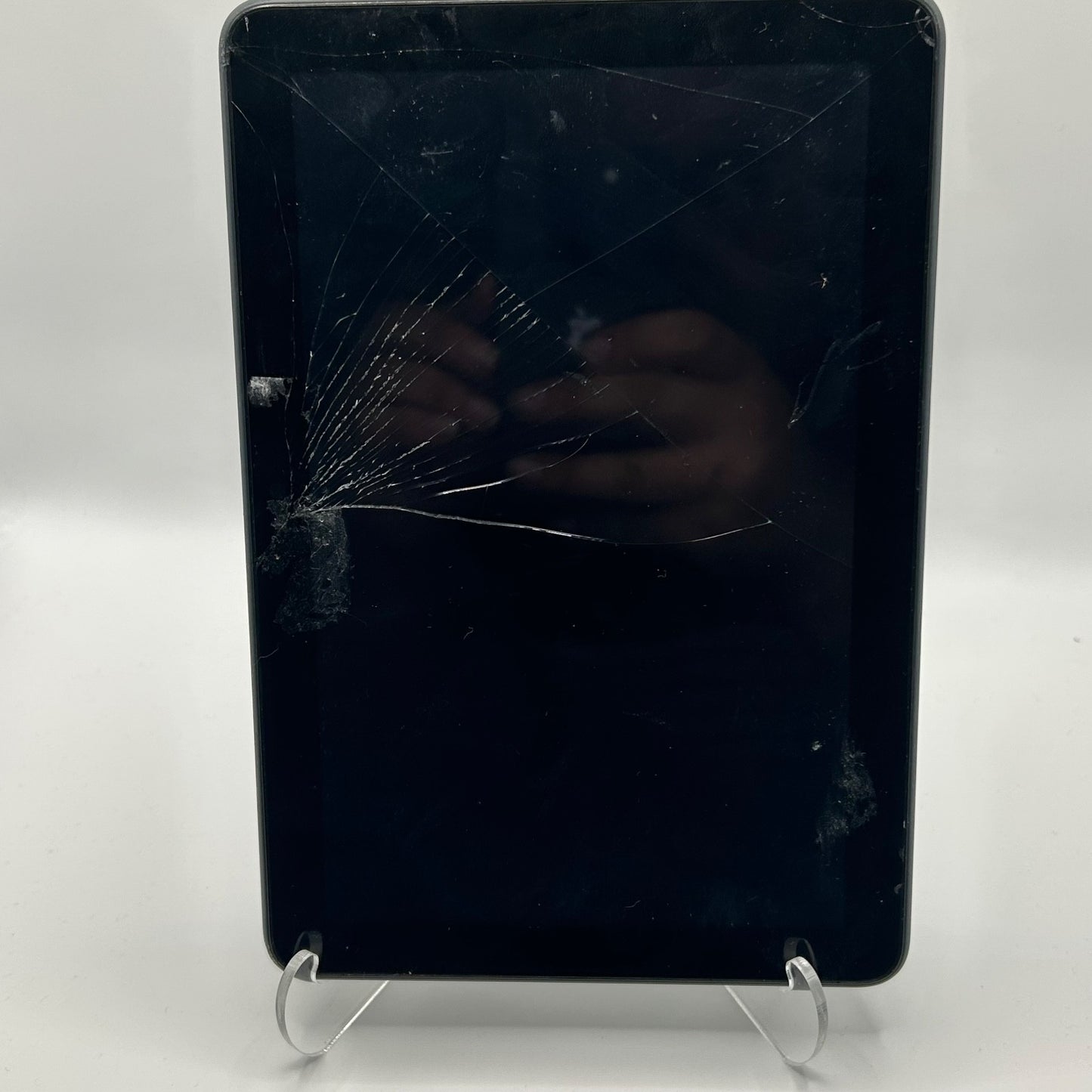 Amazon Fire 7 Tablet (9th Gen) 16GB Black K72LL3 – Cracked Screen