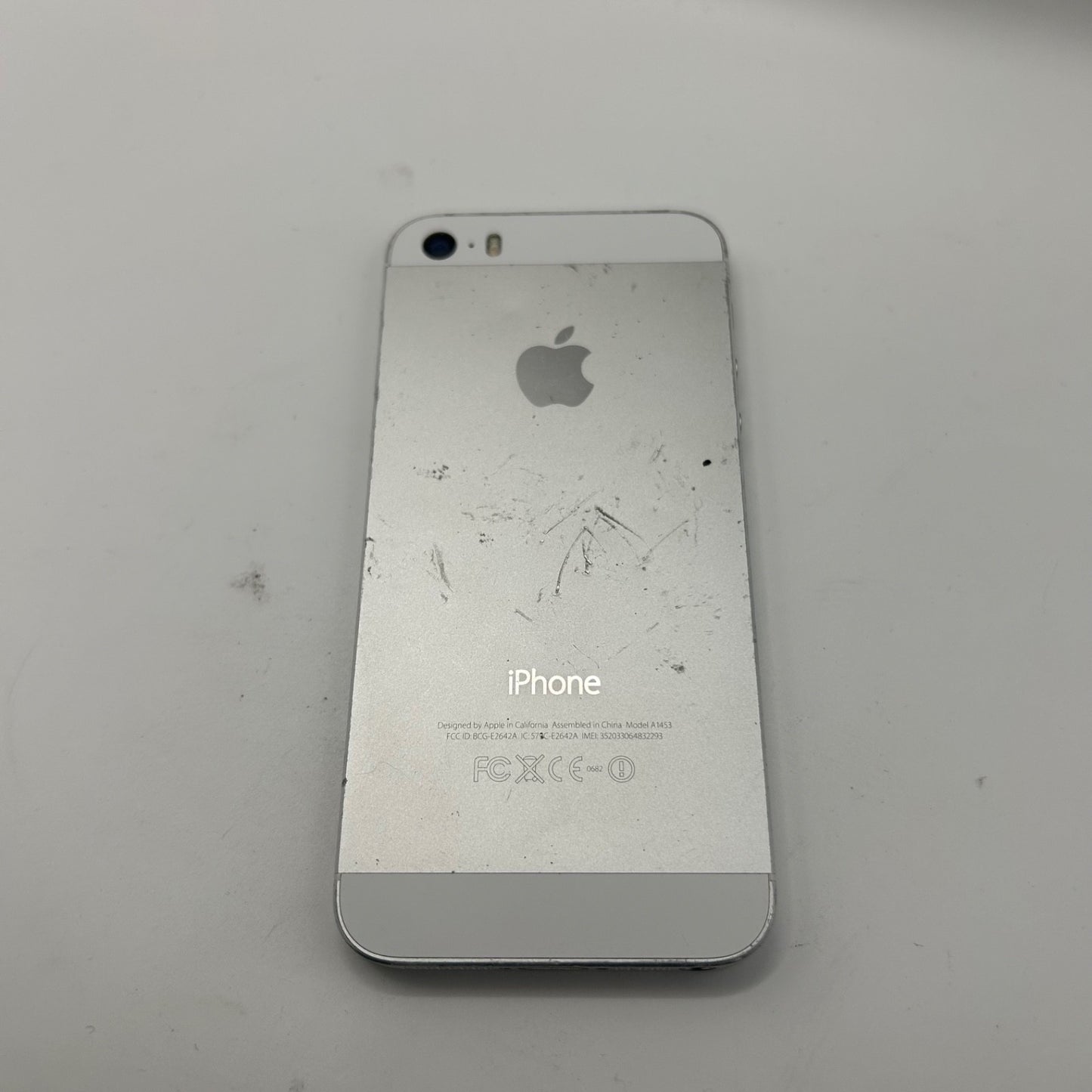 Apple iPhone 5s Silver 16GB Model A1453 – For Parts Only