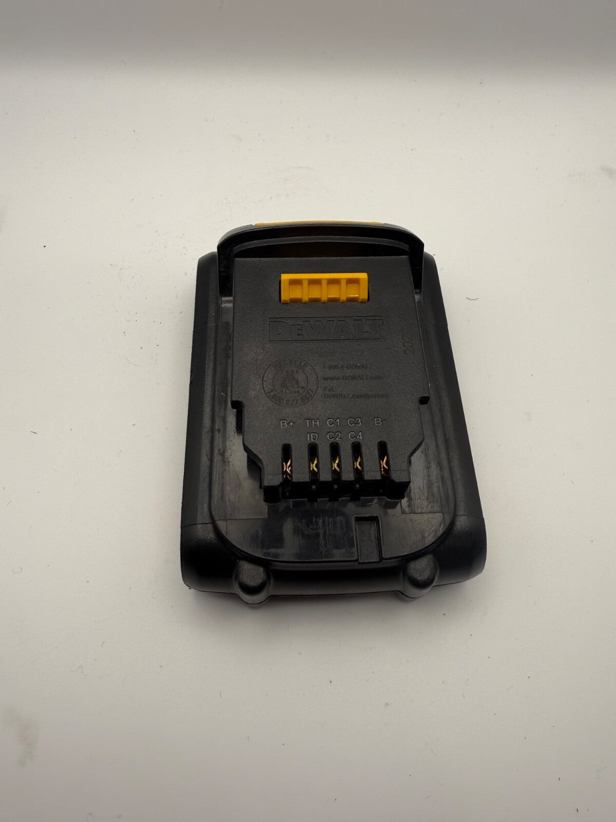 DEWALT DCB207 BATTERY (P07011153)