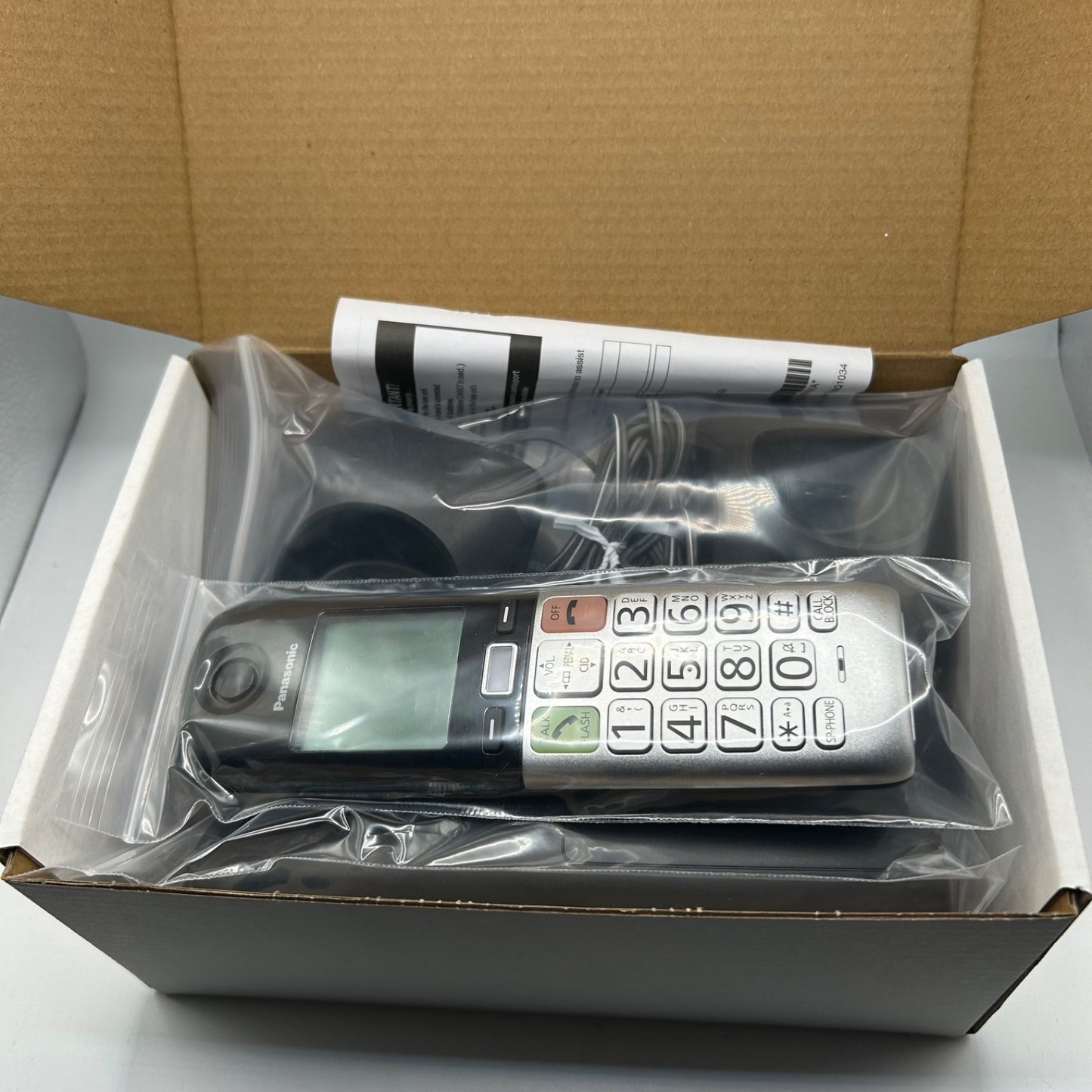 Panasonic KX-TGU433B Cordless Phone System 3 Handsets Answering Machine OPENBOX