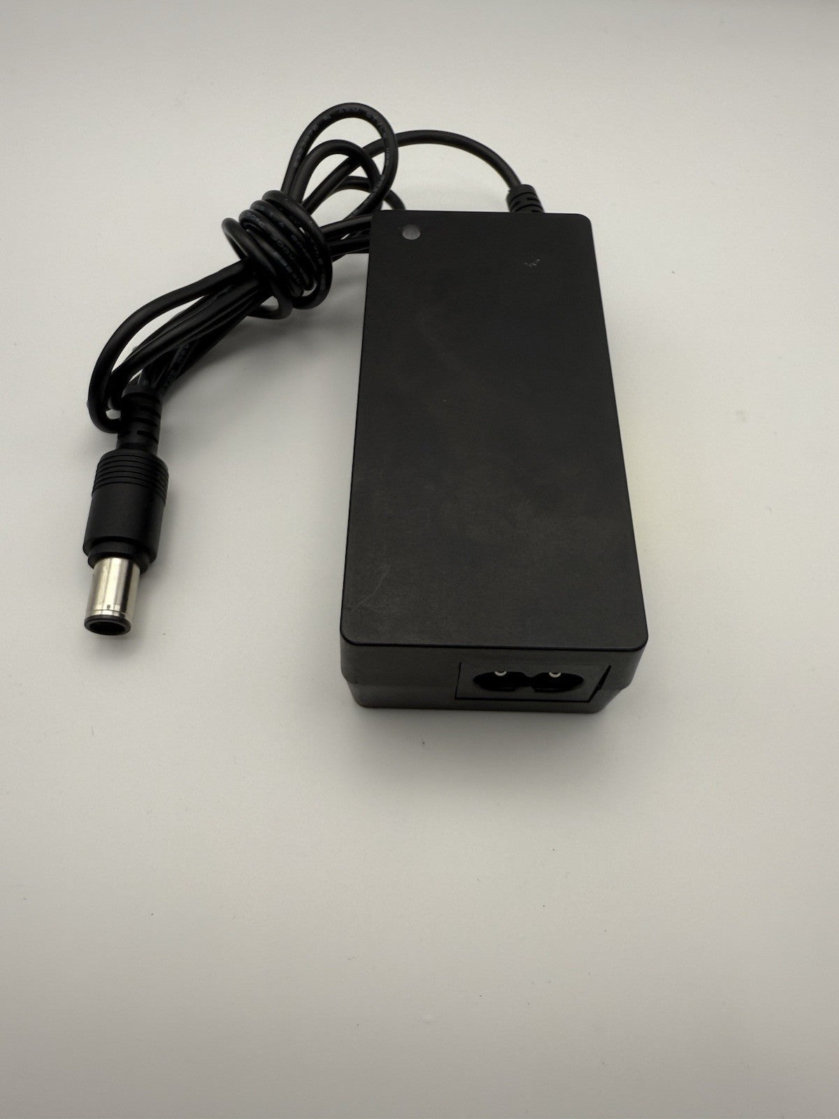 Huntkey HKA06519034-8K AC Adapter 19V 3.42A 5.5*2.5 Power Supply With Plug