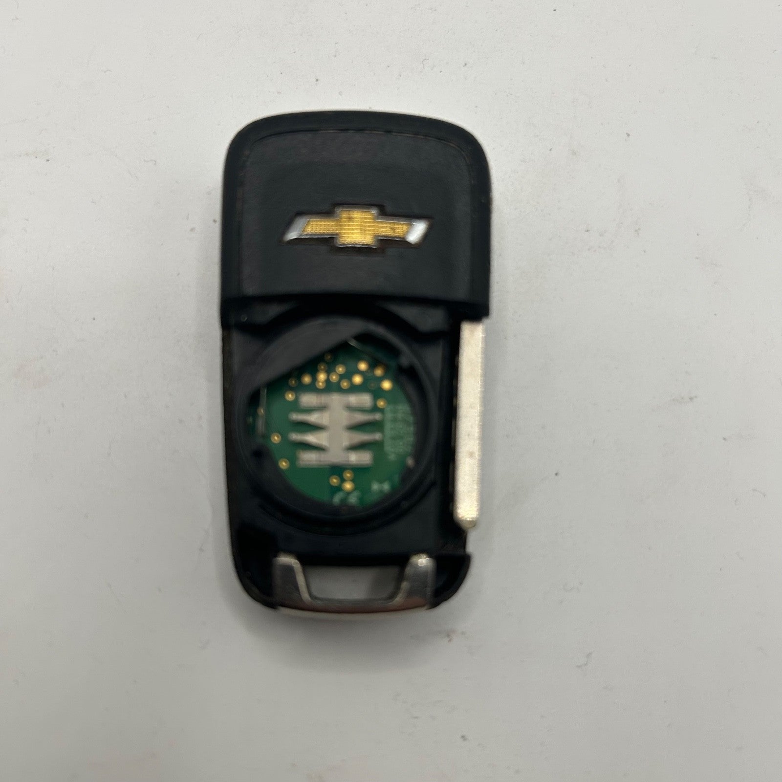 OEM Chevrolet 4-Button Flip Key Fob Remote (Back Cover Missing)