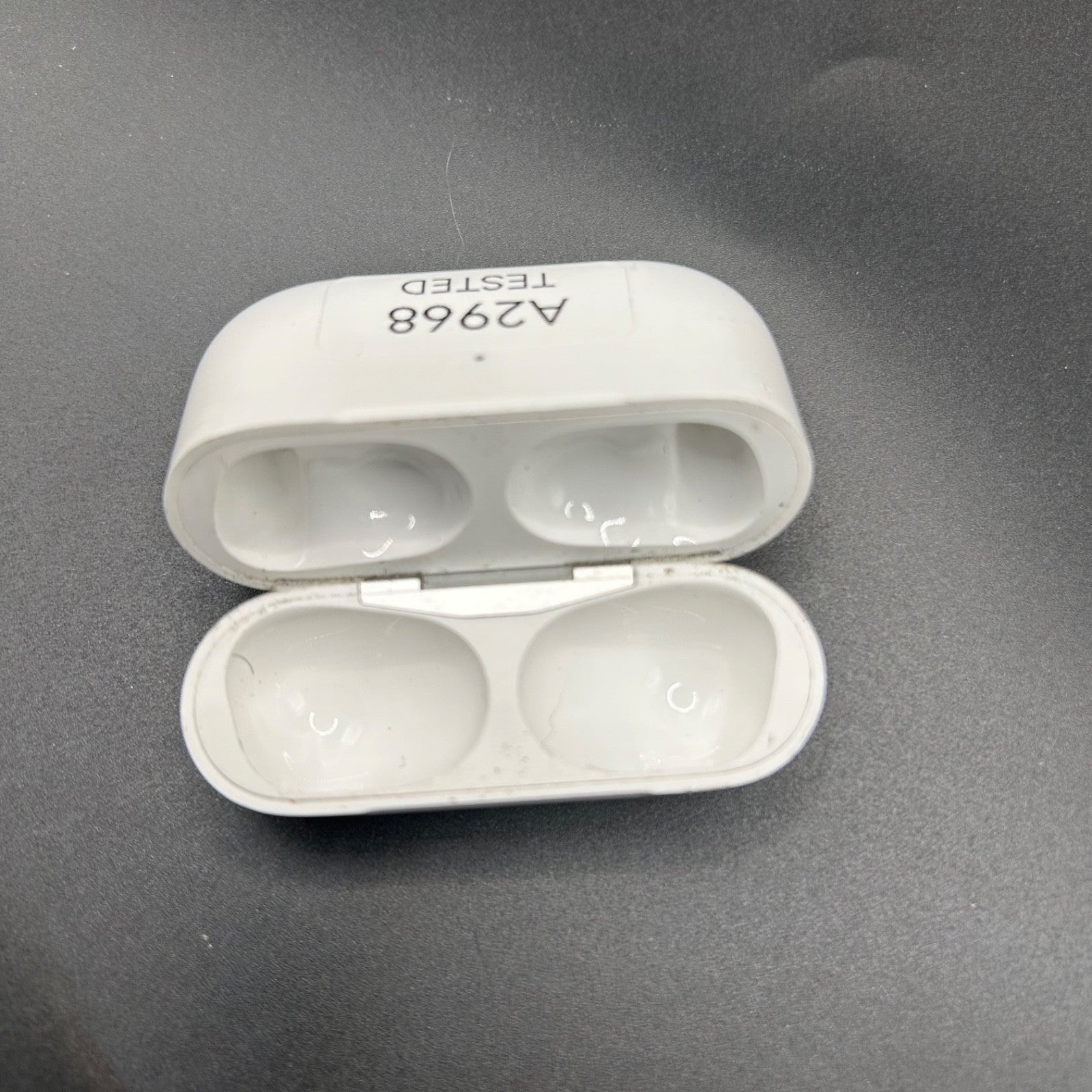 Genuine Apple AirPods Pro 2nd Gen MagSafe Charging Case Only A2968
