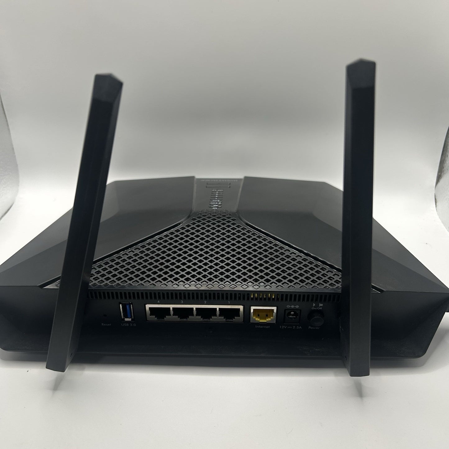 NETGEAR Nighthawk RAX54v2 AX5400 AX6 WiFi 6 Router – 6-Stream Gigabit