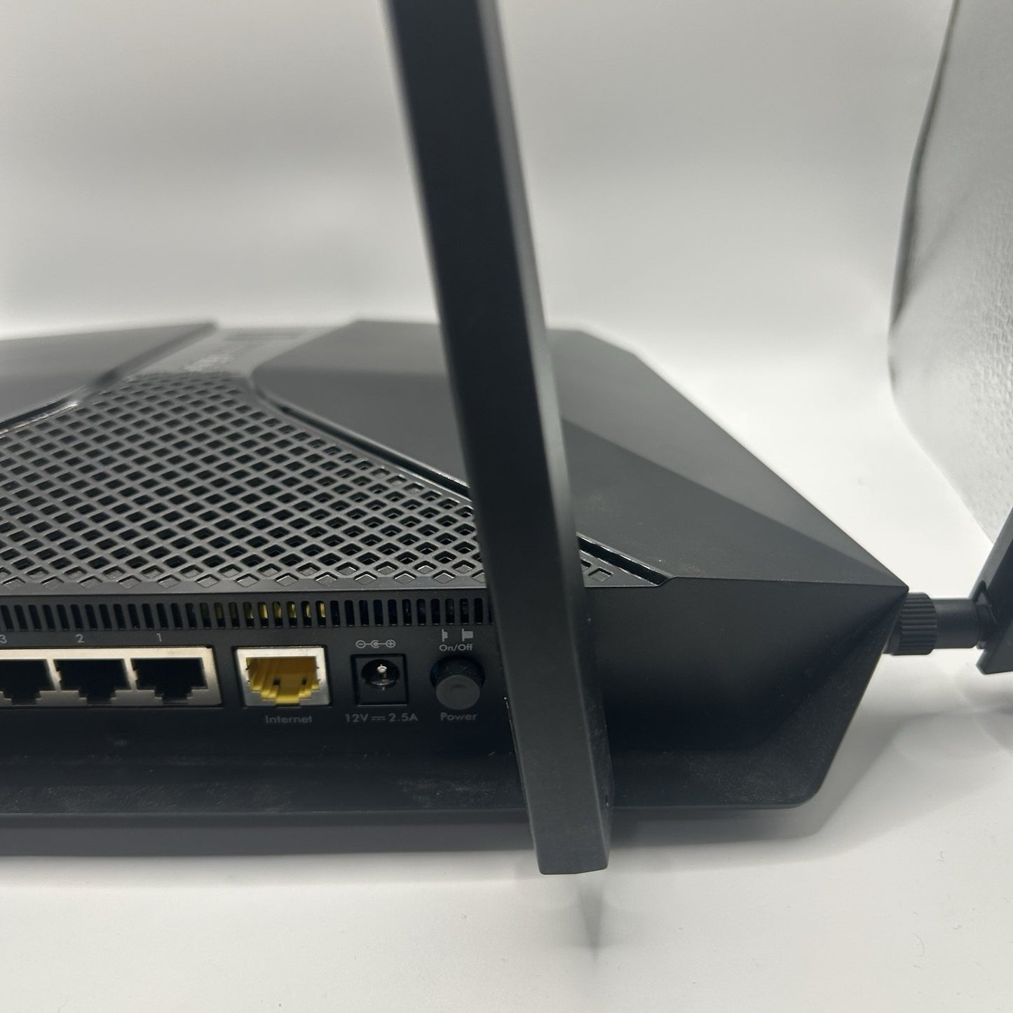 NETGEAR Nighthawk RAX54v2 AX5400 AX6 WiFi 6 Router – 6-Stream Gigabit